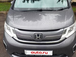 2018 Honda Stepwgn V Рестайлинг, серебристый, 1900000 рублей, вид 1