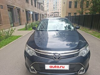 2014 Toyota Camry VII (XV50), серый, 2480000 рублей, вид 2