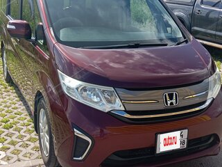2016 Honda Stepwgn V, красный, 1950000 рублей, вид 2
