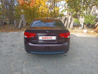 2010 Kia Cerato 4-speed II, фиолетовый, 800000 рублей, вид 5