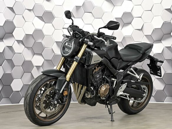 2024 Honda CB 650R, чёрный, 1177000 рублей - вид 1