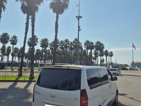 2013 Hyundai Grand Starex I, белый, 1950000 рублей, вид 4