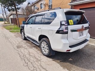 2014 Toyota Land Cruiser Prado 150 Series Рестайлинг 1, белый, 3000000 рублей, вид 4