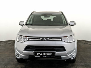 2014 Mitsubishi Outlander III, серебристый, 2300000 рублей, вид 2