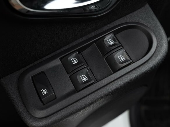 2018 Renault Duster I Рестайлинг, белый, 1468000 рублей - вид 16