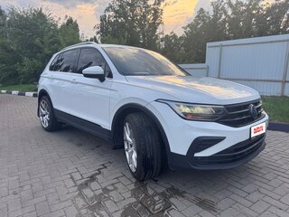 2021 Volkswagen Tiguan II Рестайлинг, белый, 2280000 рублей, вид 1