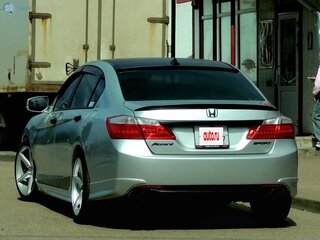 2013 Honda Accord IX, серебристый, 1800000 рублей, вид 3