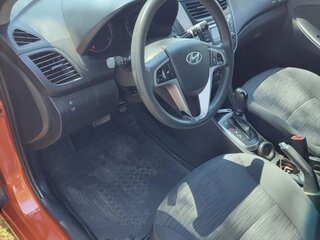 2015 Hyundai Solaris I Рестайлинг, оранжевый, 990000 рублей, вид 5