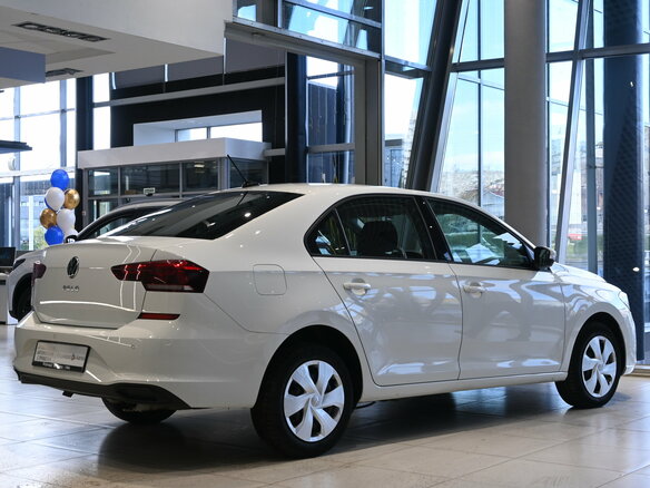 2022 Volkswagen Polo VI, белый, 1680000 рублей - вид 5