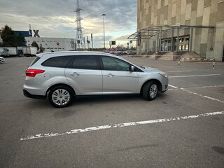 2015 Ford Focus III Рестайлинг, серебристый, 790000 рублей, вид 4