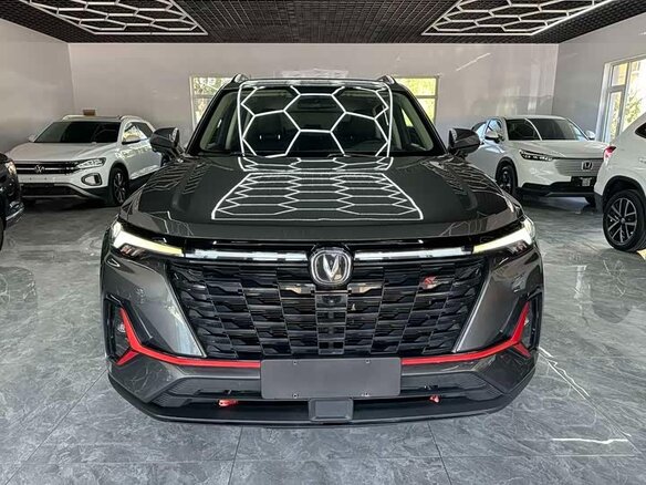 2023 Changan CS35 Plus I Рестайлинг, серый, 1390000 рублей - вид 5
