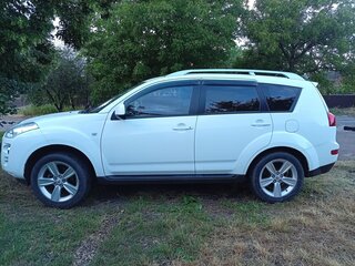 2010 Peugeot 4007, белый, 1030000 рублей, вид 4