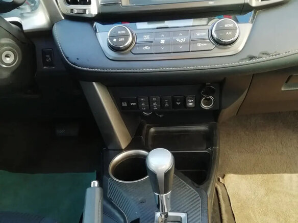 2014 Toyota RAV4 IV (XA40), золотистый, 2199000 рублей - вид 21