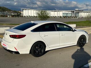 2019 Hyundai Sonata VII (LF) Рестайлинг, белый, 1600000 рублей, вид 2