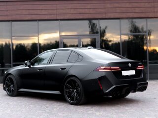 2025 BMW M5 VII (G90), чёрный, 16279361 рублей, вид 5