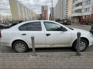2013 Skoda Octavia II (A5) Рестайлинг, белый, 450000 рублей, вид 2