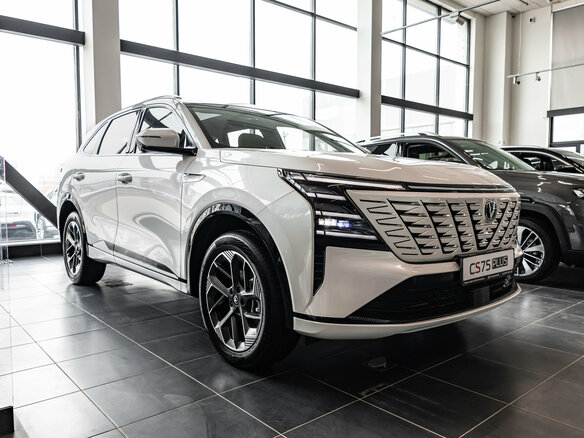 2025 Changan CS75 Plus IV, белый, 4189900 рублей - вид 2