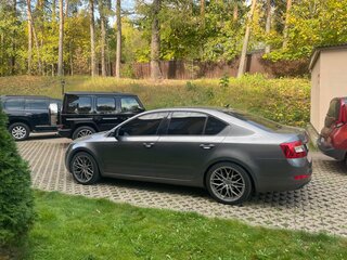 2017 Skoda Octavia III (A7), серый, 1480000 рублей, вид 4