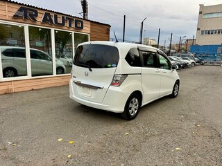 2012 Honda Freed I Рестайлинг, белый, 1159000 рублей, вид 4