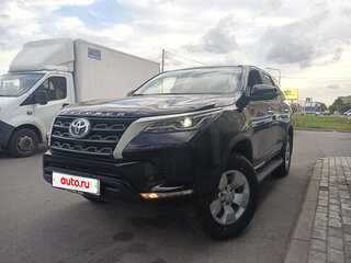 2026 Toyota Fortuner II Рестайлинг, чёрный, 5300000 рублей, вид 1
