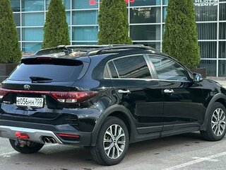 2021 Kia Rio X IV Рестайлинг, чёрный, 1495000 рублей, вид 4