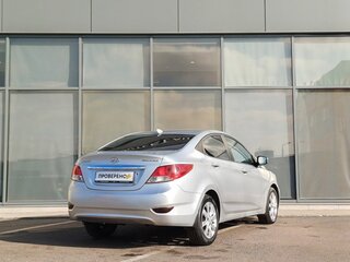 2011 Hyundai Solaris I, серебристый, 535000 рублей, вид 4