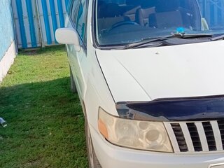 1999 Nissan Bassara, белый, 420000 рублей, вид 2