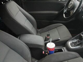 2010 Volkswagen Golf VI, чёрный, 403400 рублей, вид 2