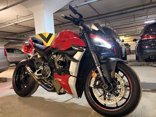 2022 Ducati Streetfighter V4, красный, 1200000 рублей, вид 2