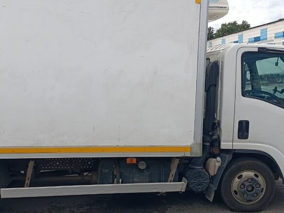 2018 Isuzu Elf (N-series), белый, 1400000 рублей - вид 1