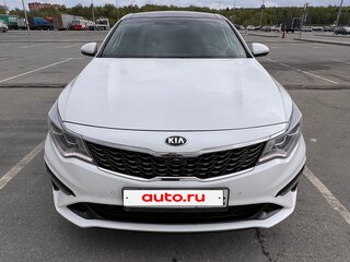 2019 Kia Optima IV Рестайлинг, белый, 2570000 рублей, вид 2