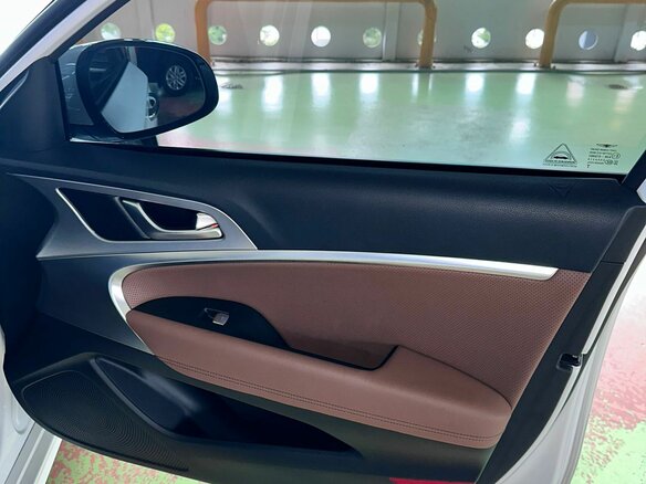 2019 Genesis G70 I, белый, 3250000 рублей - вид 24