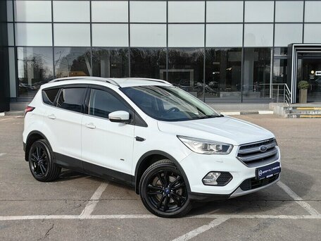 2019 Ford Kuga II Рестайлинг, белый, 1409000 рублей, вид 1