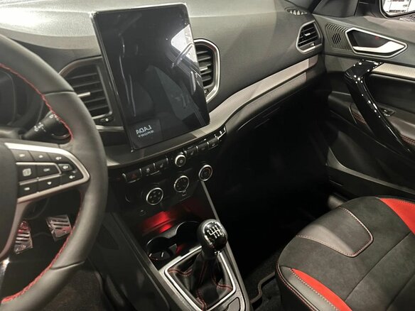 2026 Lada (ВАЗ) Vesta SW Sport I Рестайлинг (NG), чёрный, 2562000 рублей - вид 7