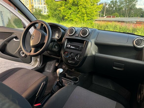 2014 Lada (ВАЗ) Granta I, серый, 380000 рублей - вид 13