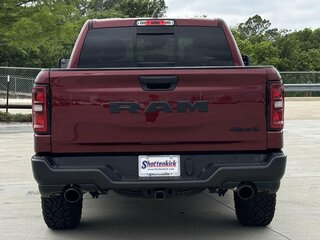 2025 Ram 1500 Quad Cab V Рестайлинг, красный, 5753000 рублей, вид 5