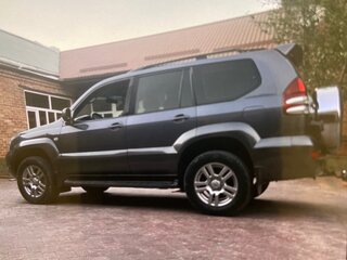 2006 Toyota Land Cruiser Prado 4-speed 120 Series, серый, 1700000 рублей, вид 2