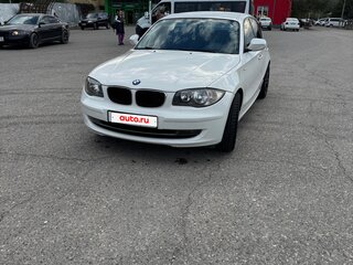 2010 BMW 1 серии 116i I (E81/E82/E87/E88) Рестайлинг, белый, 820000 рублей, вид 3