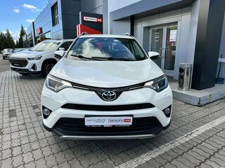 2017 Toyota RAV4 IV (XA40) Рестайлинг, белый, 2125218 рублей, вид 2