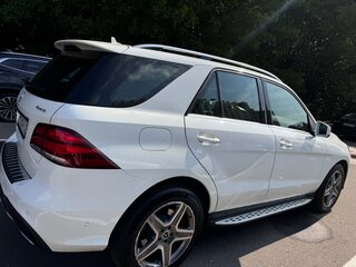 2017 Mercedes-Benz GLE 400 9G-Tronic I (W166), белый, 3800000 рублей, вид 4