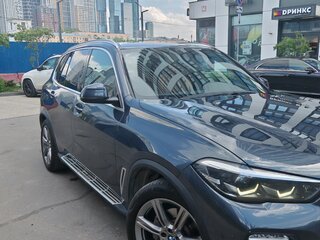2018 BMW X5 30d IV (G05/G18), серый, 7000000 рублей, вид 4