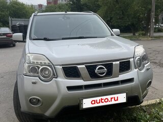 2013 Nissan X-Trail II Рестайлинг, серебристый, 1100000 рублей, вид 1