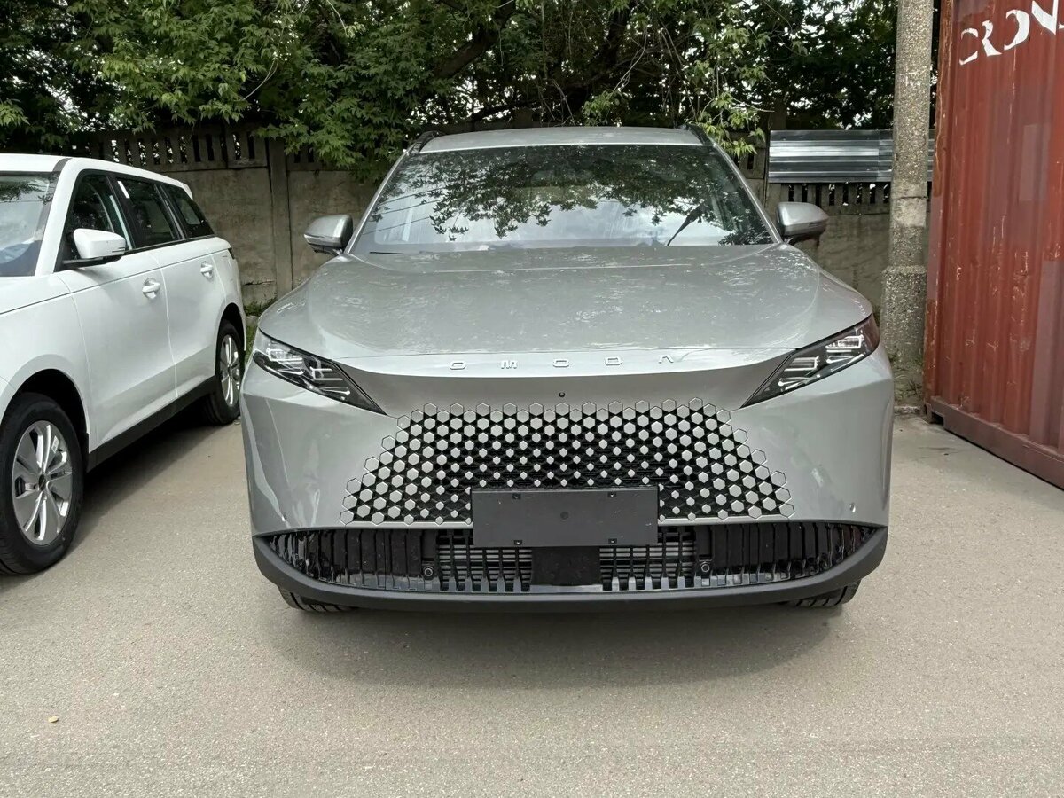 Открыть фотографии: Omoda C7