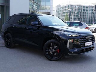 2026 Audi Q6 45 TFSI, чёрный, 8790000 рублей, вид 3