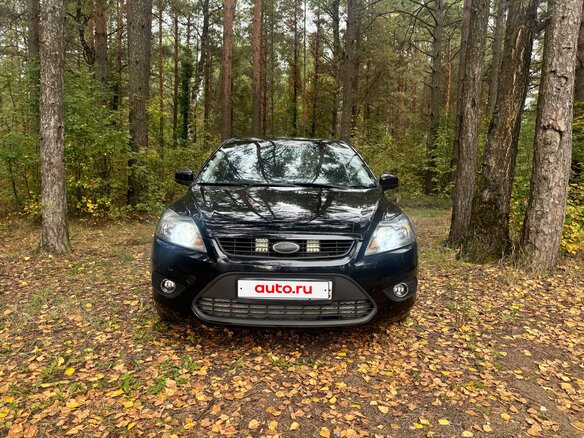 2011 Ford Focus II Рестайлинг, чёрный, 400000 рублей