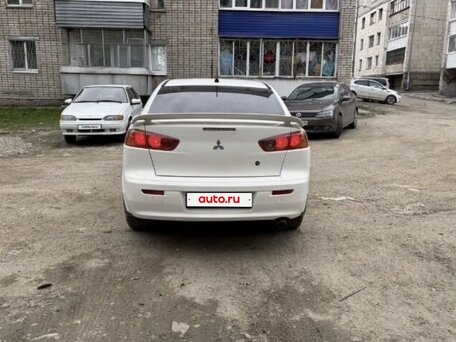 2007 Mitsubishi Lancer X, белый, 440000 рублей, вид 4