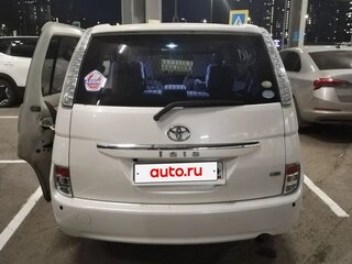 2010 Toyota ISis I Рестайлинг, белый, 1150000 рублей, вид 4