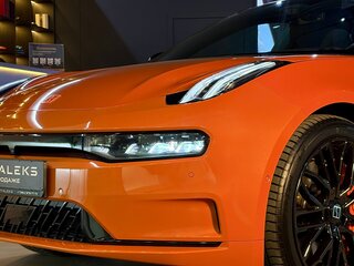 2023 Zeekr 001 100 kWh (CCS2) I, оранжевый, 5400000 рублей, вид 2