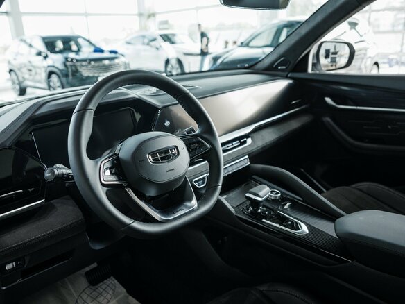 2026 Geely Monjaro I, серебристый - вид 12