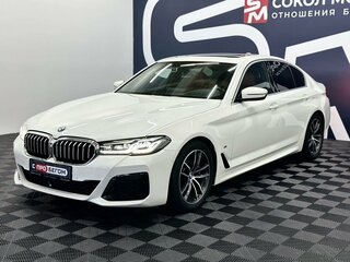 2021 BMW 5 серии Long 525Li VII (G30/G31/G38) Рестайлинг, белый, 5599900 рублей, вид 3